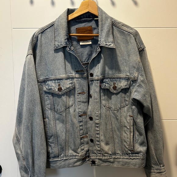 Levi Strauss Jean Jacket - Picture 2 of 4